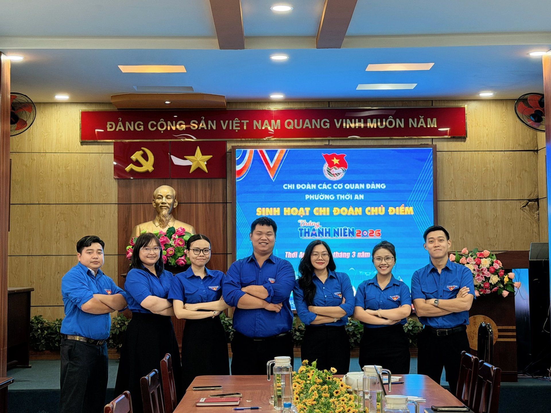 Sinh hoạt chủ điểm